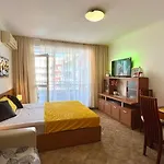 Bratanov Plaza Apartmán *