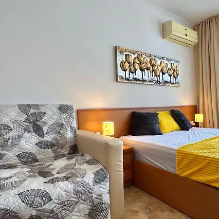 公寓 Bratanov Plaza *