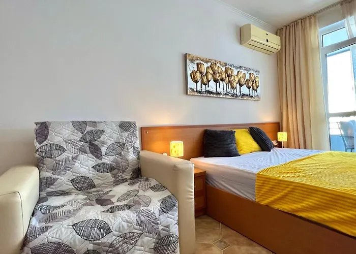 Apartment Bratanov Plaza *