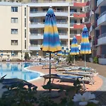 Daire Bratanov Plaza