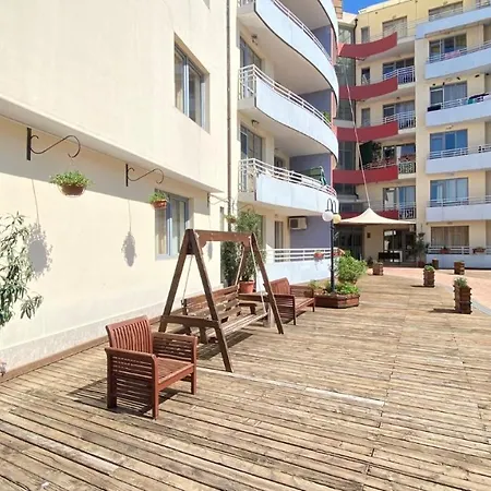 Bratanov Plaza * Sunny Beach